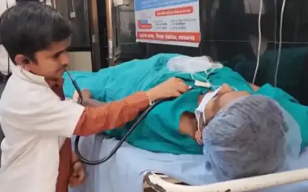तीन फुट के MBBS डाक्टर की कहानी खड़ी कर देगी रोंगटे