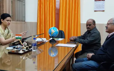 सिविल सोसायटी ऑफ आगरा  प्रतिनिधि मंडल के द्वारा जिला पंचायत अध्यक्ष डॉ.मंजू भदौरिया को सौंपा ज्ञापन