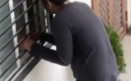 किराएदार महिला का मकान मालिक के भाई ने नहाते हुए बनाया वीडियो, बबाल