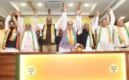 कासगंज पूर्व जिलाध्यक्ष  देवेन्द्र यादव ने सपा छोड़ पकड़ा भाजपा का दामन