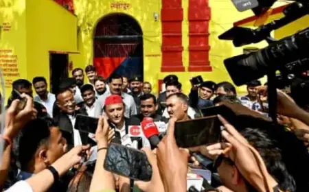 अखिलेश यादव का 'आजम कार्ड', जेल में मुलाकात