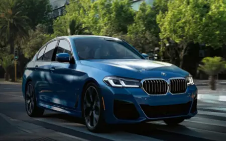 कार में बुलाकर उतरवाए कपड़े, फिर एक साथ घुस गए 4 लोग, जानें फिर क्या हुआ