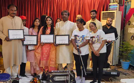 कवि नज़ीर पर संयुक्त प्रयास से वर्ष में कई बार होने वाले आयोजनों के सिलसिले का पहला आयोजन शीरोज हैंग आउट में आयोजित हुआ