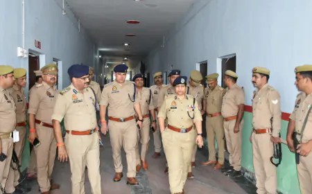 ADG आगरा जोन आगरा महोदया द्वारा जनपद एटा का किया गया भ्रमण, सम्बन्धित को दिए निर्देश