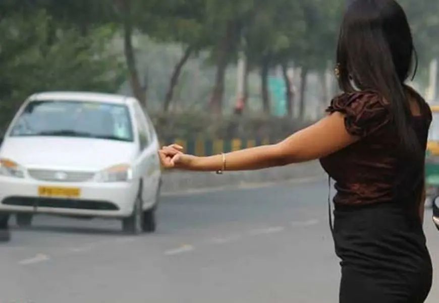दिल्ली में लूट गैंग की महिलाओं से बच कर रहना, नहीं तो पड़ेगा पछताना.?