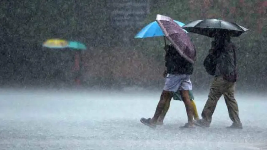 Today's Weather: Heavy Rain Lashes Delhi-NCR, Severe Waterlogging in Several Parts of City
