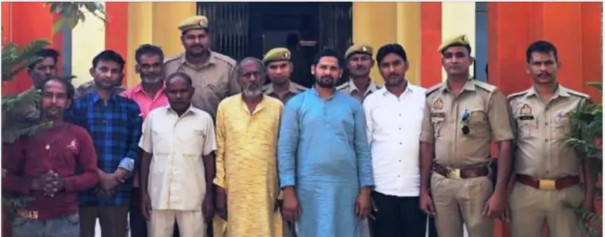 मऊदरवाजा पुलिस ने आठ वारटिंयो को किया गिरफ्तार