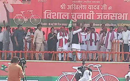 नौजवानों और किसानों का भविष्य खराब कर रही सरकार: अखिलेश यादव