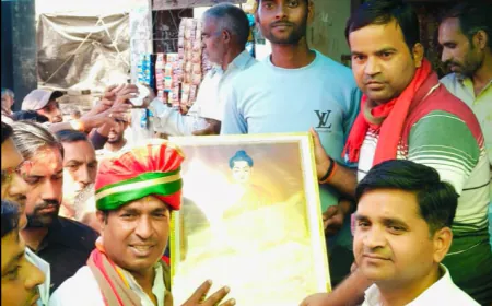 सपा प्रत्याशी डा0 नबल किशोर का पगड़ी पहनाकर किया सम्मानित और मांगे वोट