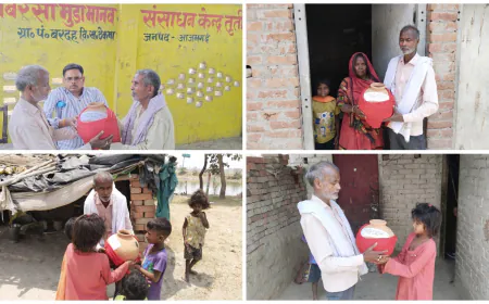 भीषण गर्मी को देखते हुए समिति द्वारा घर घर जाकर किया गया मटके का वितरण
