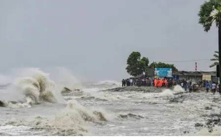 Heavy rain, gusty winds batter Kolkata as catastrophic Cyclone ‘Remal’ makes landfall in coastal areas | Watch