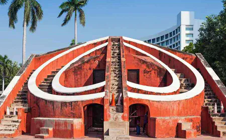 Ruckus over NEET in Delhi, Aam Aadmi Party's 'Hulla Bol' at Jantar Mantar