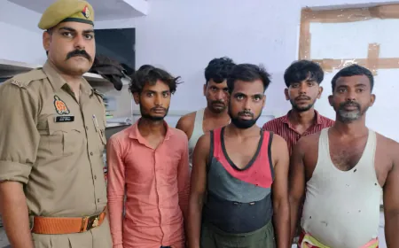 SSP एटा के निर्देश में कोतवाली देहात पुलिस ने 5 जुआरी जुआ खेलते 2500 रुपये सहित  गिरफ्तार