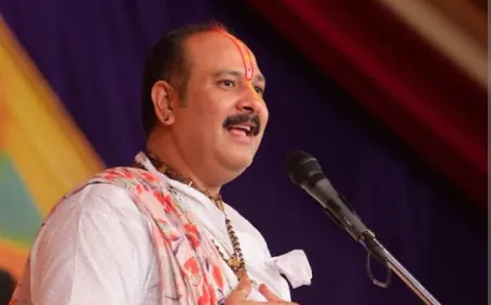 माफ कर दीजिए, बहुत बड़ी भूल हो गई; बैकफुट पर आए पंडित प्रदीप मिश्रा, पैरों में गिर मांगी माफी