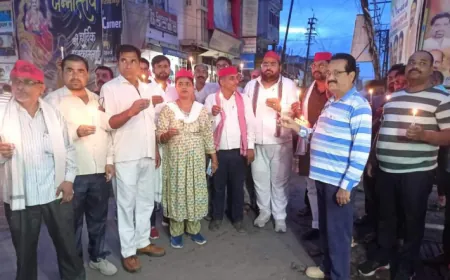 हाथरस के मृतकों को दी सपा नें श्रद्धांजलि