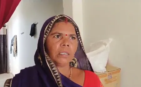 वितरण के लिए आया राशन नमी से हो रहा खराब, धांधली की आसंका