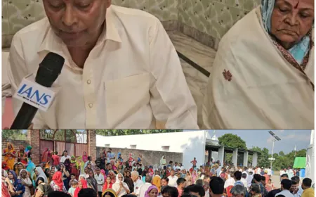 कासगंज:-लम्बे अरसे के बाद नारायण साकार हरि उर्फ भोले बाबा पहुंचे अपने पैतृक गांव बहादुर नगर।