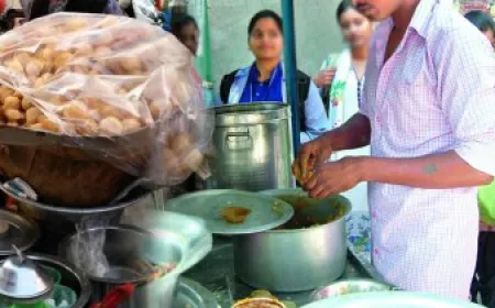 गोलगप्पे खाकर लड़की को हुआ प्यार, बेचने वाला लेकर फरार