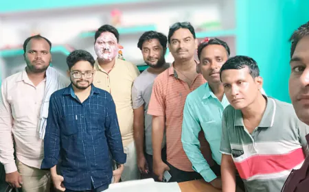 राजपा कार्यालय पर धूमधाम से मनाया युवा जिलाध्यक्ष अभिषेक सिंह का जन्मदिन