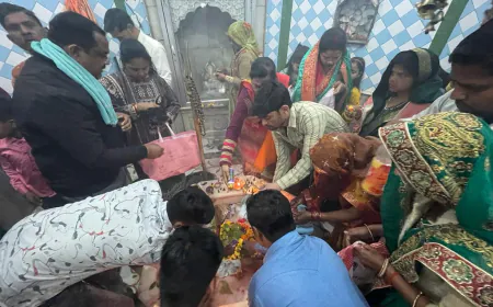 शिवालयों में गूंजे बम बम भोले के उदघोष, उमड़ा भक्तो का सैलाब