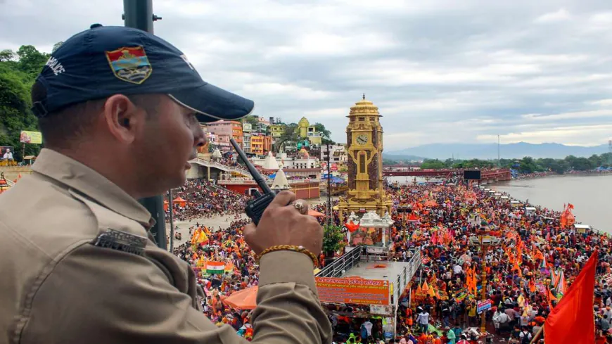 कांवर यात्रा मार्ग पर स्थित भोजनालयों पर मालिकों के नाम का उल्लेख अनिवार्य