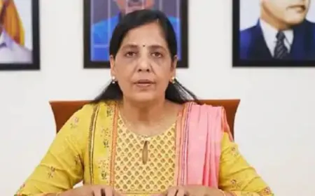 सुनीता केजरीवाल ने सीएम आवास पर तिरंगा नहीं फहराने को लेकर कहा यह तनाशाही है