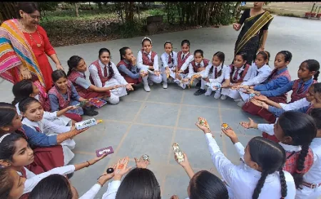 मेंहदी – राखी – एवं रंग भरो प्रतियोगिता में हिस्सा ले बच्चों ने दिखाया कौशल