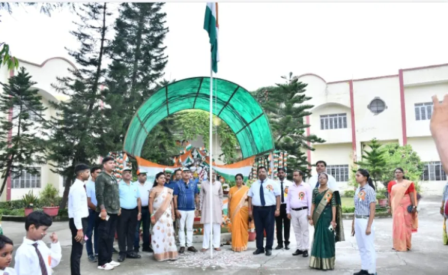 शकुन्तला देवी शिक्षण संस्थान में ध्वजा रोहण एवं विविधि कार्यक्रम आयोजित कर मनाया स्वतंत्रता दिवस