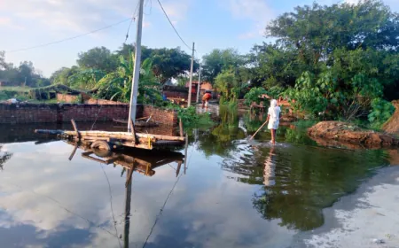 Farrukhabad : शमशाबाद क्षेत्र के गांवो में बाढ़ का कहर, प्रशासन नहीं ले रहा सुध