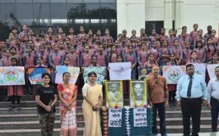 राष्ट्रपिता महात्मा गाँधी व शास्त्री की जयन्ती पर दिलाई स्वच्छता की शपथ