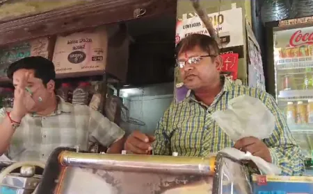 शिकायत पर पहुंची खाद्य विभाग की टीम, लगाया जुर्माना, दुकानदारों में मचा हडकंप