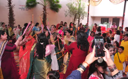 नवरात्रि,दशहरा पर्व एवं डांडिया और गरवा का मनमोहक कार्यक्रम प्रस्तुत अतिथि हुए मंत्र मुग्ध