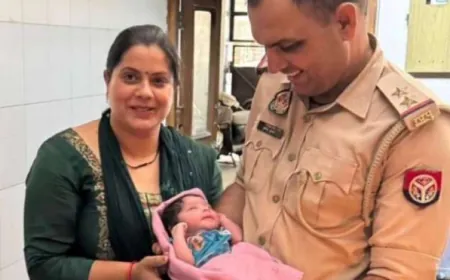 झाड़ियों में मिले नवजात को दरोगा ने लक्ष्मी का रूप मानकर अपनाया, दिया पिता का दर्जा