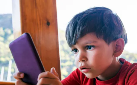 मोबाईल मर्ज