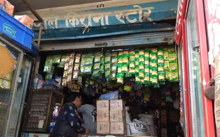 दुकान के बाहर रोज पड़ा मिलता पेशाब से भरा पॉलिथीन, दुकानदार के उड़ गए होश