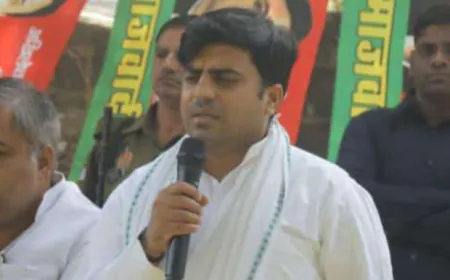 करहल में सपा के तेजप्रताप यादव ने हराया बीजेपी के अनुजेश प्रताप सिंह फूफा को