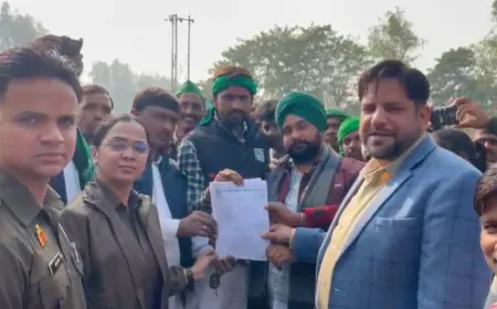 भारतीय किसान यूनियन स्वराज के रेल रोको आंदोलन में जुटे कार्यकर्ता, तहसीलदार एवं CO सहावर को सौंपा ज्ञापन।