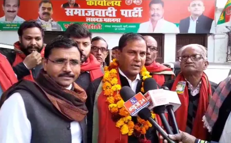 लखनऊ समाजवादी पार्टी कार्यालय पर कनौजिया समाज के नेताओं ने पार्टी जोन की