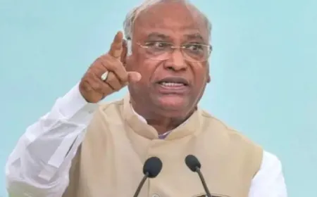 महाकुंभ में डुबकी लगाने से गरीबी दूर होती है क्या?' कांग्रेस अध्यक्ष मल्लिकार्जुन खड़गे