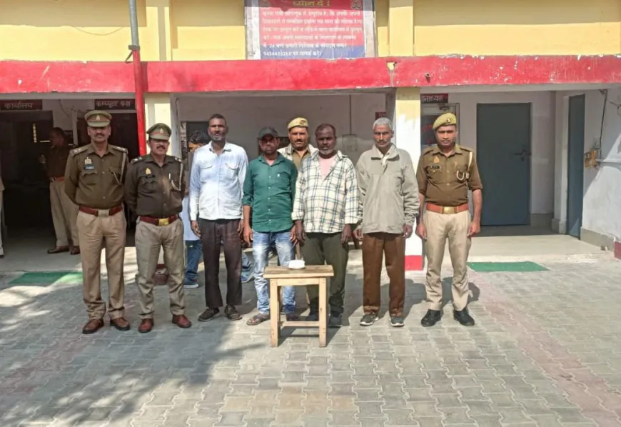 Kasganj news सिढ़पुरा पुलिस ने जुआ खेलते 04 अभियुक्तों को किया गिरफ्तार।