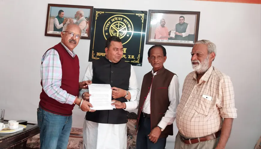 माइर्नारटी कमीशन के चेयरमैन से मैट्रो स्टेशन का नाम नजीर अकबराबादी के नाम पर करवाने का अनुरोध