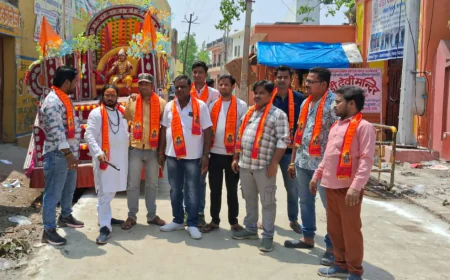 कायमगंज नगर में धूमधाम से निकली हनुमान जन्मोत्सव यात्रा