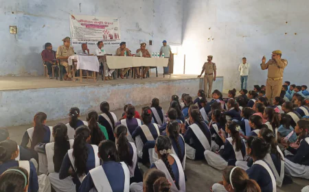 भरोसा न करो किसी अनजान लिंक पर, *संदेशों को जांचो, सतर्क रहो हर पल