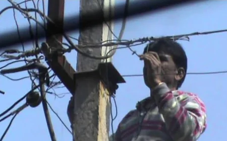 जलेसर में पहली बार ड्रोन से बिजली चोरी की धरपकड़, 10 लोग रंगेहाथ पकड़े गए