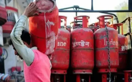 LPG Gas Price Today :  यूपी में घरेलू गैस सिलेंडर के जिलेवार बड़े दाम