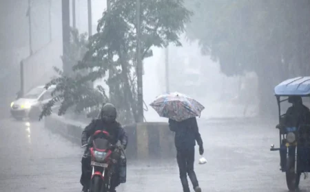 UP में 5 दिनों तक इन जिलों में बारिश आंधी- तूफान का अलर्ट