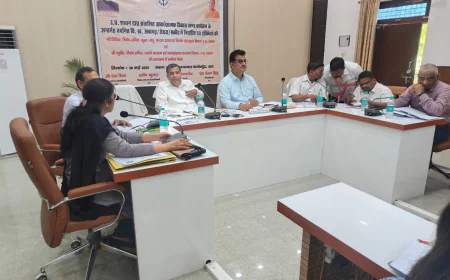 आकांक्षात्मक विकास खंडों की प्रगति की समीक्षा हेतु विशेष सचिवों की बैठक संपन्न, योजनाओं की गुणवत्ता सुधार पर दिया गया ज़ोर