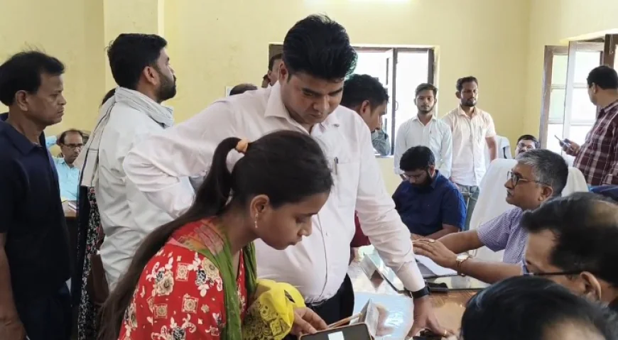 फर्रुखाबाद ECCE भर्ती में बड़ा घोटाला: बीएसए ऑफिस पर लगे नियमों की अनदेखी के आरोप