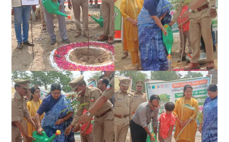 Kasganj news काली नदी के तट पर पीपल, बरगद, पाकड़, नीम के पौधों का किया वृक्षारोपण।