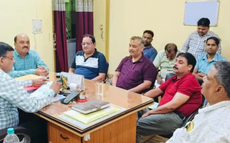 जनपद में उर्वरक विक्रय पर सख्ती: मुख्य उर्वरकों के साथ अन्य उत्पादों की बिक्री पूर्णतः प्रतिबंधित - डा0 मनवीर सिंह